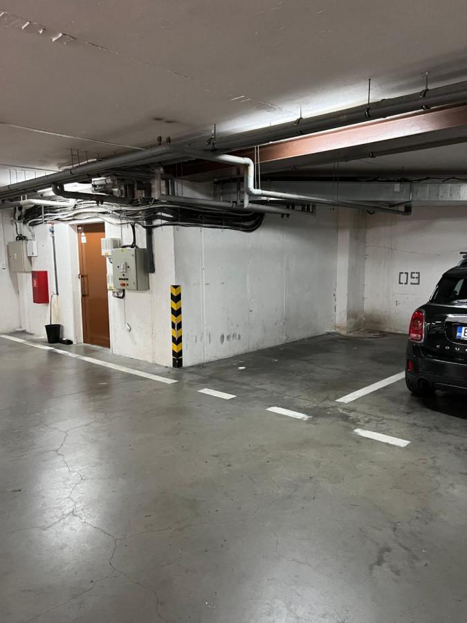 Castle View Apartment With Free Parking Bratislava Exterior foto