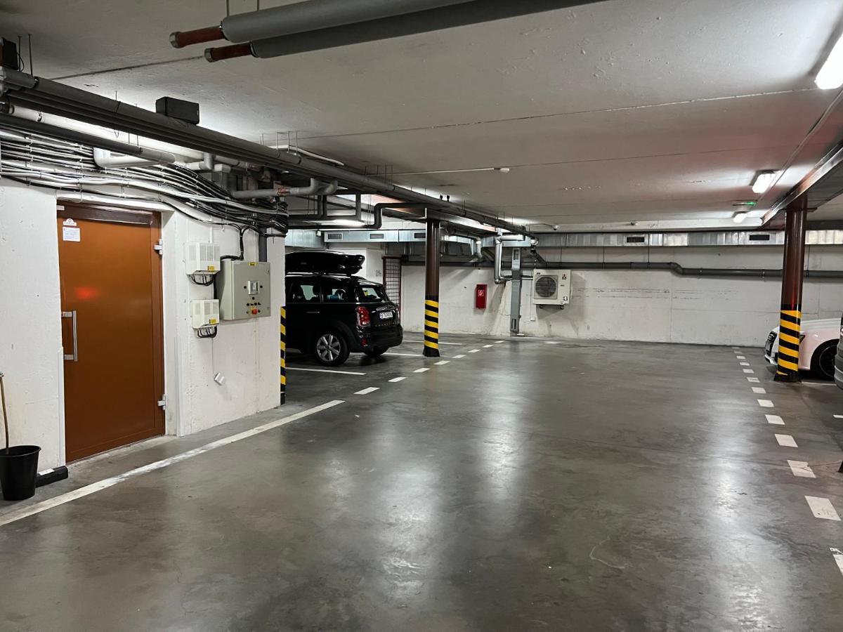 Castle View Apartment With Free Parking Bratislava Exterior foto